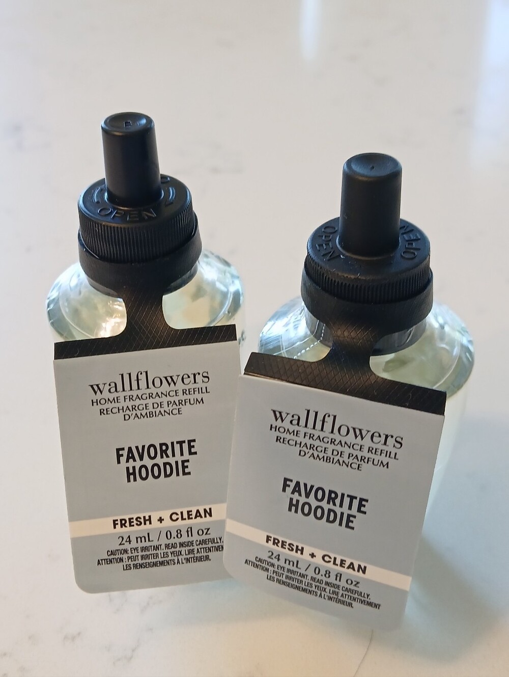 2 Bath & Body Works Plug-in Wallflower Refills Favorite Hoodie Fresh Clean Scent